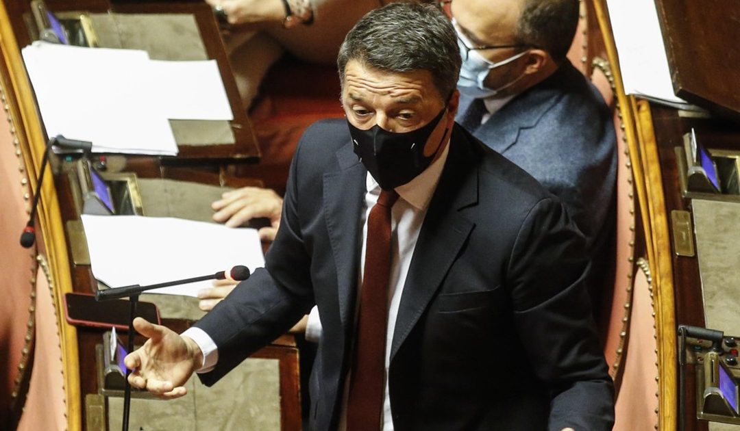 Matteo Renzi durante il suo intervento in Senato