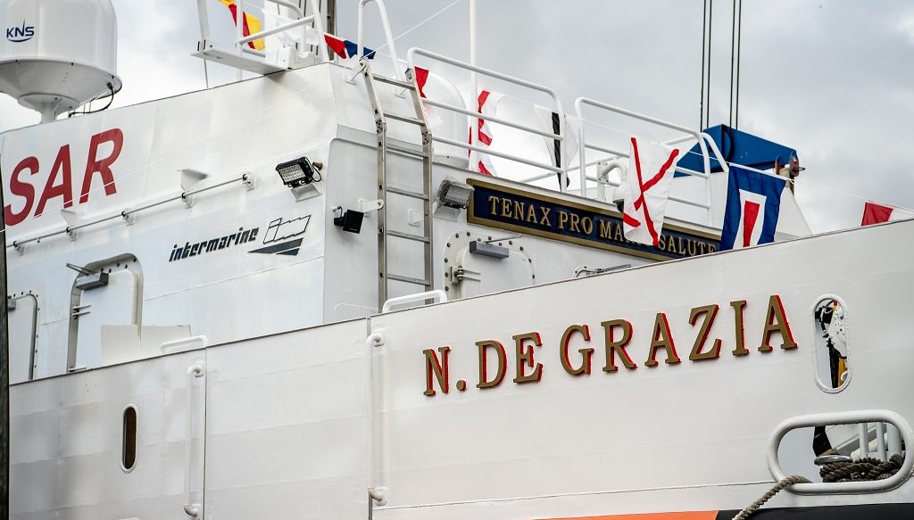La nave intitolata al comandante Natale De Grazia