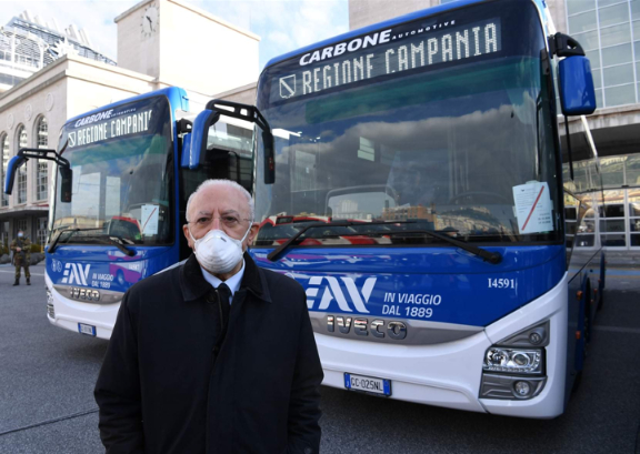 Trasporti: De Luca, 259 nuovi bus anche aiuto a ripresa scuola