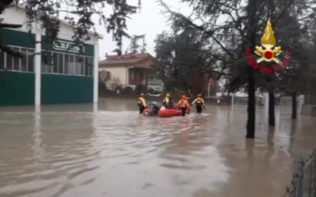 Esonda fiume Panaro, evacuazioni nel Modenese
