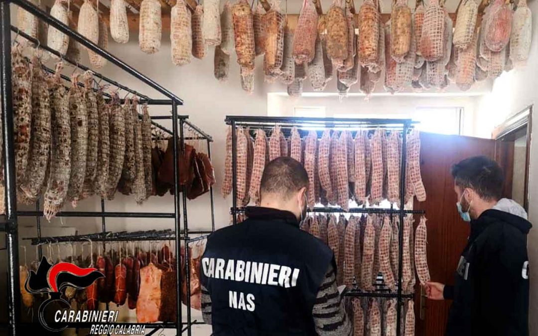 Il salumificio abusivo sequestrato a Reggio Calabria
