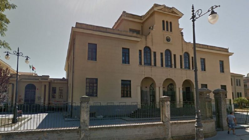 Vibo Valentia, solo un alunno su dieci torna a scuola dopo l'ordinanza del Tar