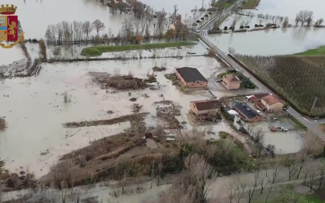 Alluvione nel Modenese, sopralluogo con elicottero Polizia di Stato
