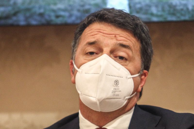 Renzi “Conte in Parlamento? Accettiamo la sfida”