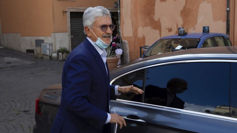 Governo: D’Alema “Non si manda via l’uomo più popolare”
