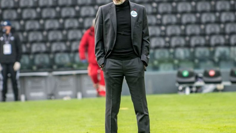 Pioli “Non pensiamo ad assenze, occhio al Torino, Ibra credo sia out”