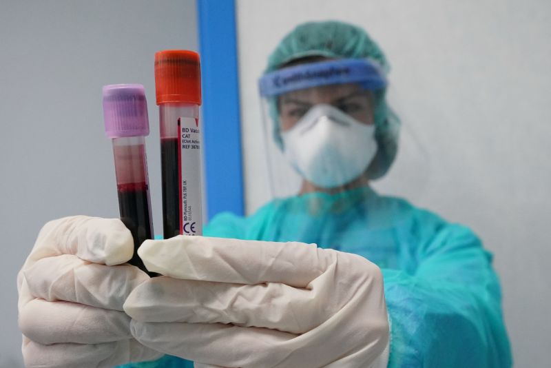 Coronavirus, 19.978 nuovi casi e 483 decessi in 24 ore