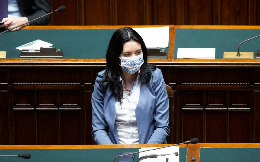 Azzolina “Lavorare uniti per il bene della scuola”