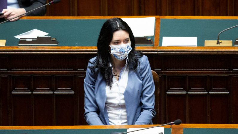 Azzolina “Lavorare uniti per il bene della scuola”