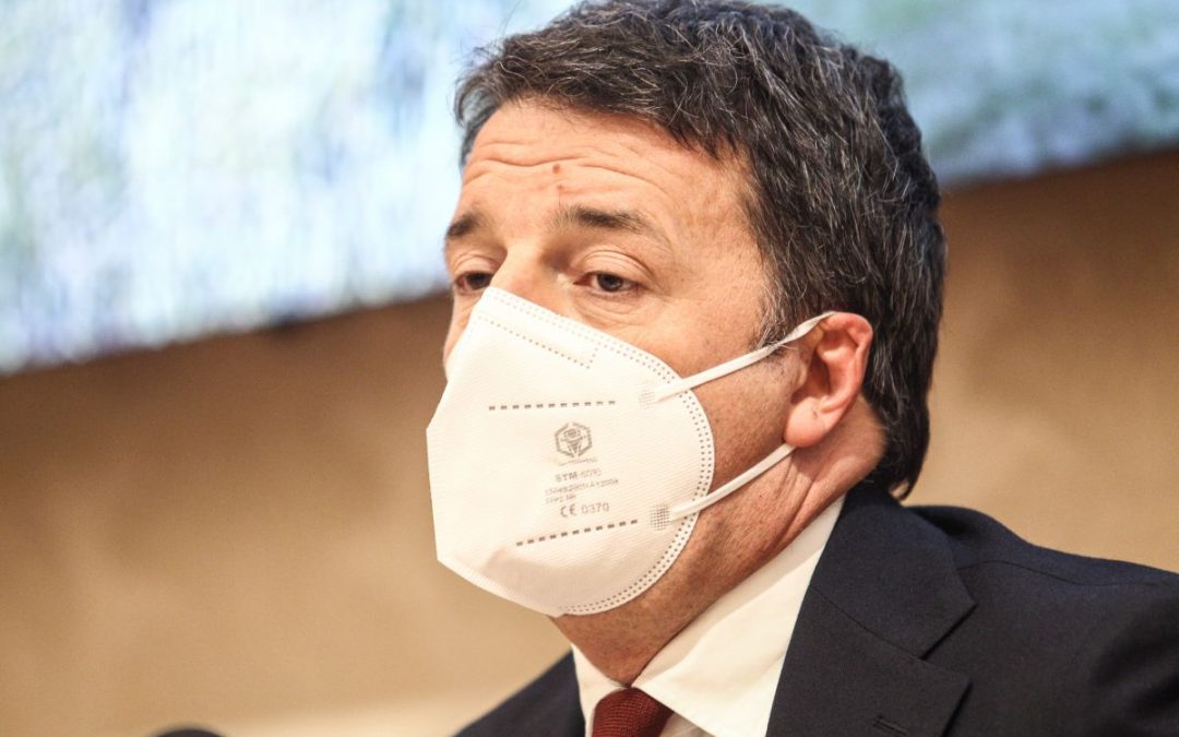 Paventando la crisi Renzi domina i media italiani
