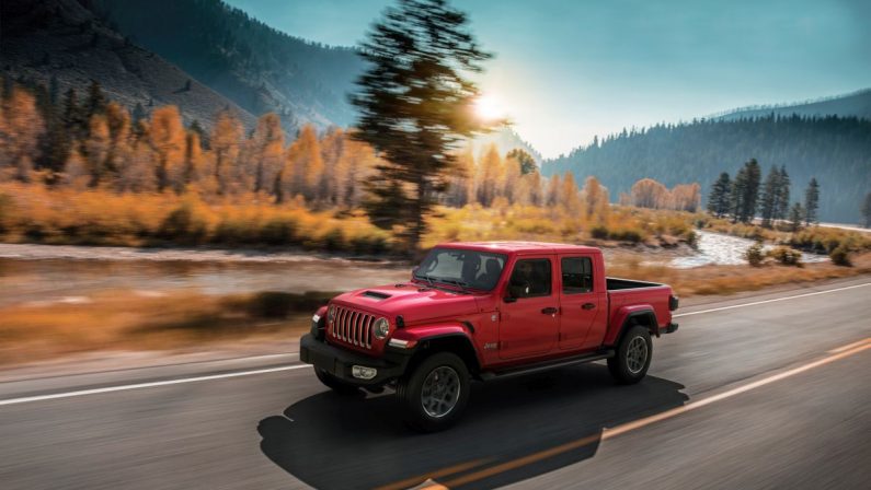 Gladiator, il pick-up moderno di Jeep