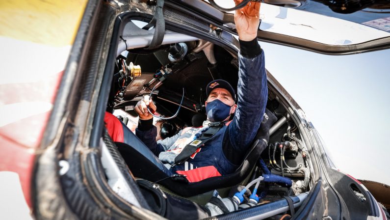 Peterhansel e Benavides campioni Dakar, muore Pierre Cherpin