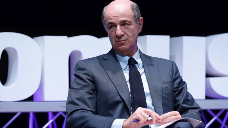 Passera “Agire con decisione per rendere il 2021 un anno di svolta”