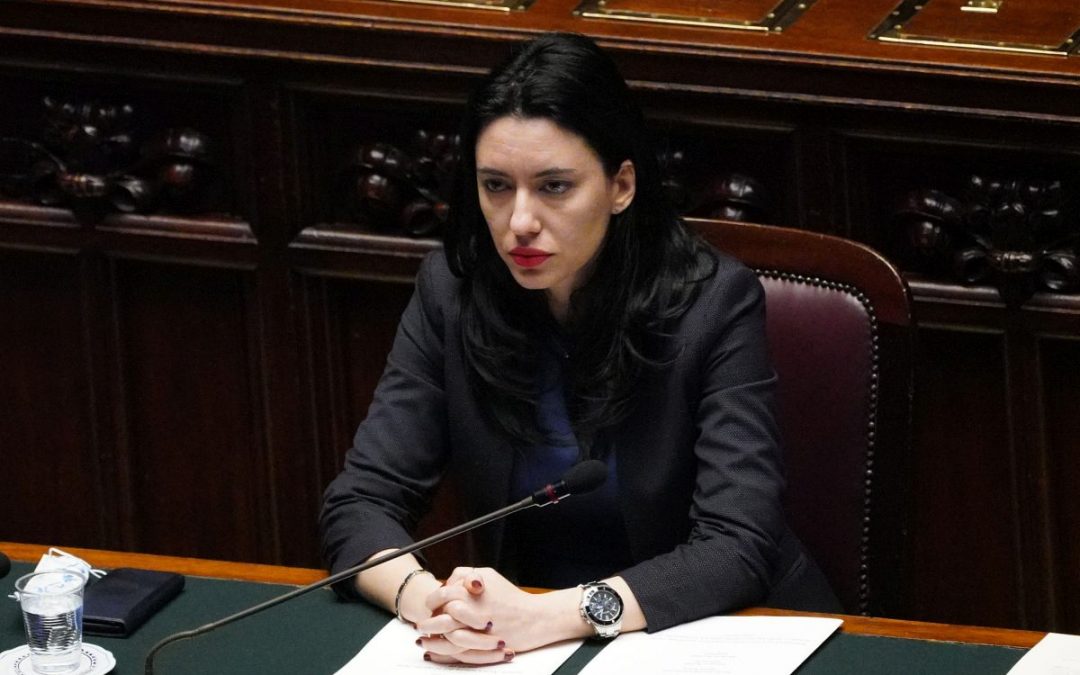 Scuola, Azzolina “Il ritorno in classe è un atto di responsabilità”