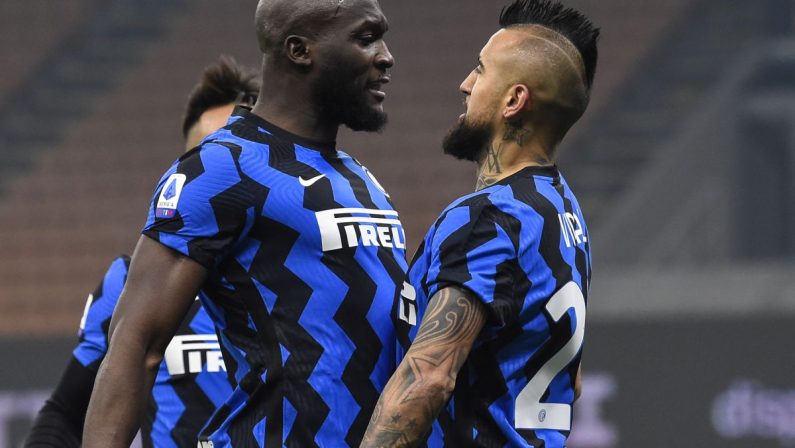 L’Inter batte 2-0 la Juventus, gol di Vidal e Barella