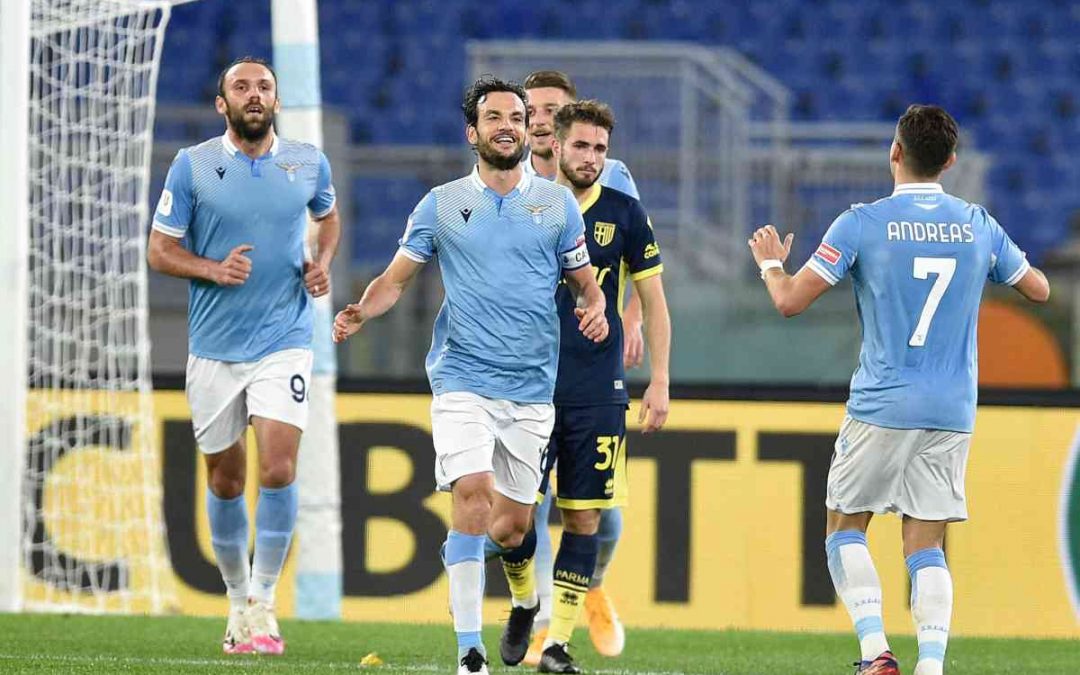 Lazio ai quarti di Coppa Italia, Parma battuto 2-1