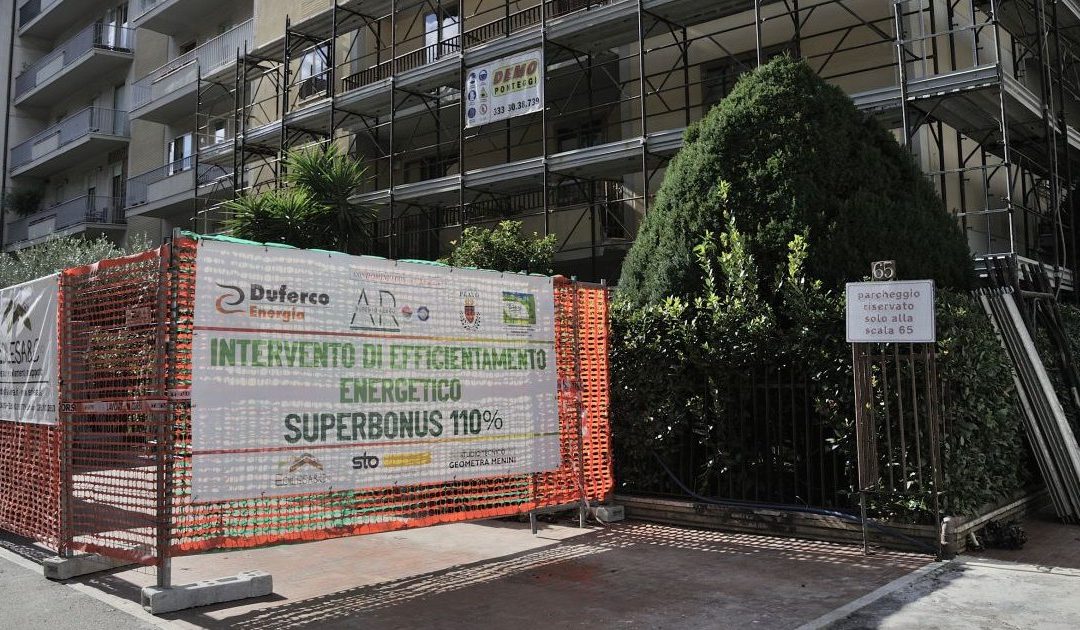 TROPPE RICHIESTE PER IL SUPERBONUS, LE IMPRESE NON RIESCONO A RISPETTARE I TEMPI