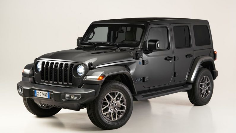 Con la “First Edition” debutta Jeep Wrangler 4xe