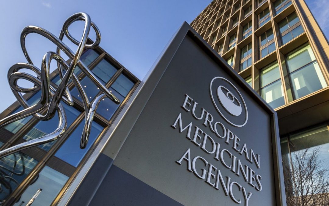 Covid, dall’Ema via libera al vaccino AstraZeneca