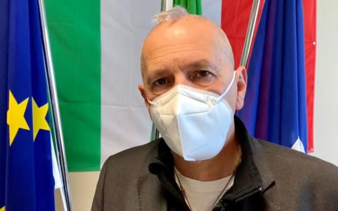 L'assessore regionale all'Ambiente Sergio De Caprio