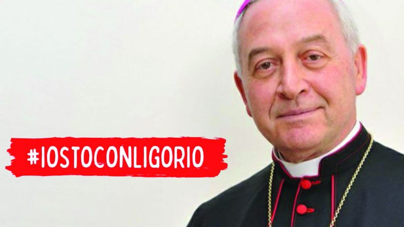 Vaccini facili, i fedeli potentini difendono l’arcivescovo Ligorio