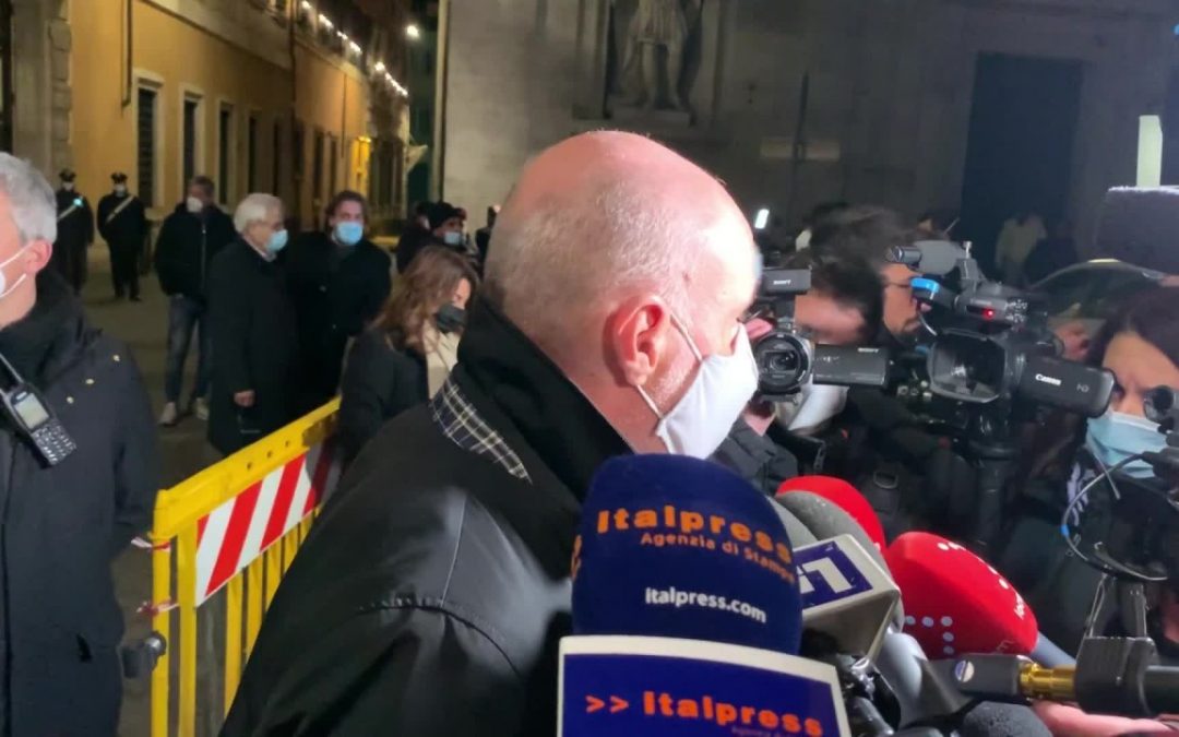 De Falco “Mettere da parte narcisismi e pensare al Paese”