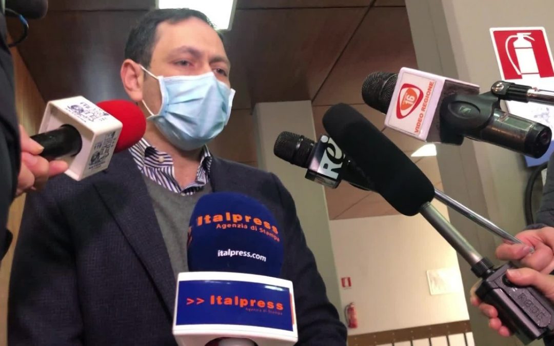 Razza “Segnale positivo con zona rossa”