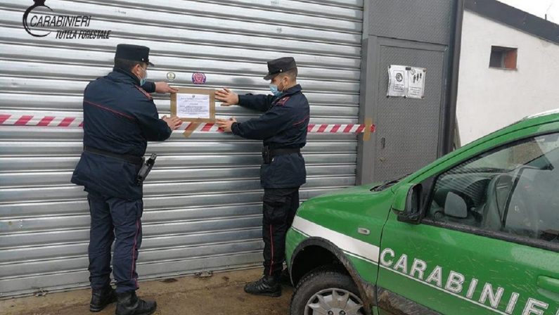 Chiusa un'officina in provincia di Cosenza che conteneva rifiuti speciali e pericolosi 