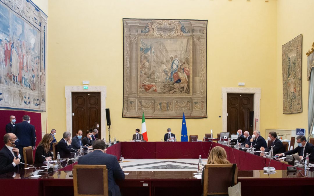 Governo, alla Camera si tratta ancora sul programma