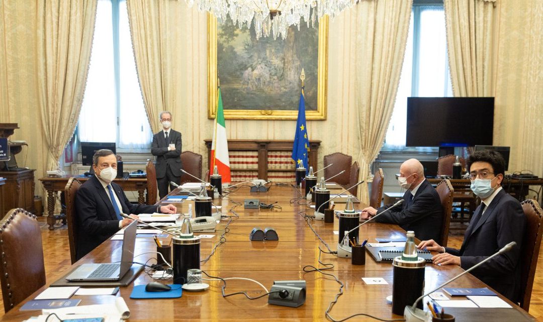 Al via le consultazioni, cresce l’appoggio per Draghi