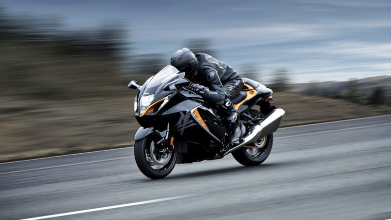 Suzuki rilancia il mito Hayabusa, ecco la terza generazione