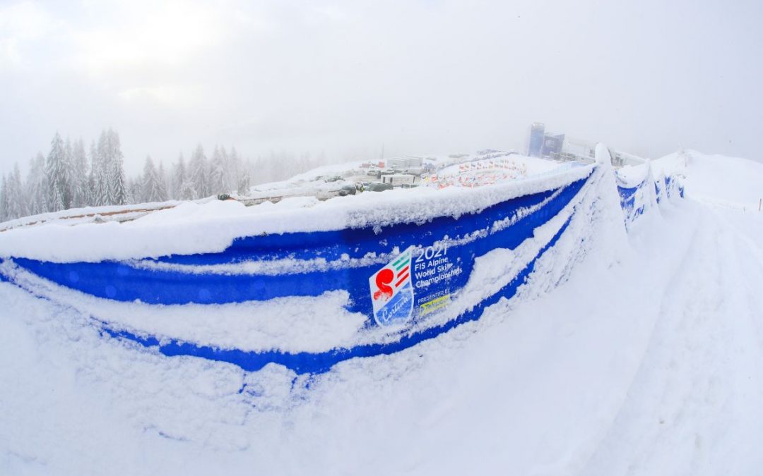Mondiali Sci Cortina, Super-G donne rinviato per nebbia