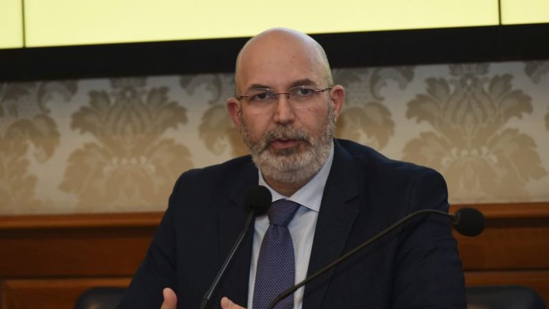 Governo, Crimi “Non entreremo a tutti i costi”