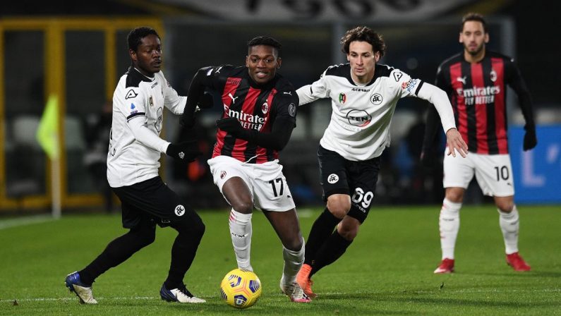 Maggiore e Bastoni fermano il Milan, Spezia vince 2-0