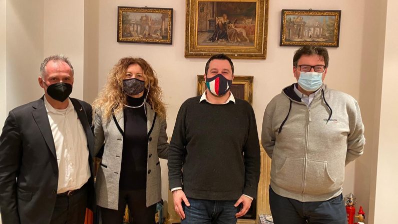 Governo, vertice tra Salvini e Ministri della Lega “subito al lavoro”