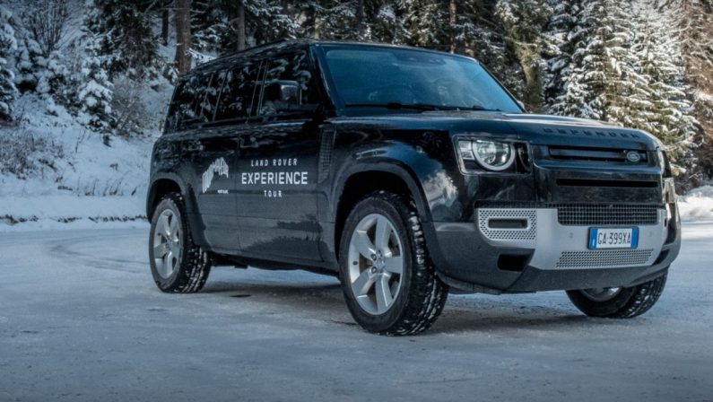 Jaguar Land Rover Italia riapre a Courmayeur lo Chalet de l’Ange