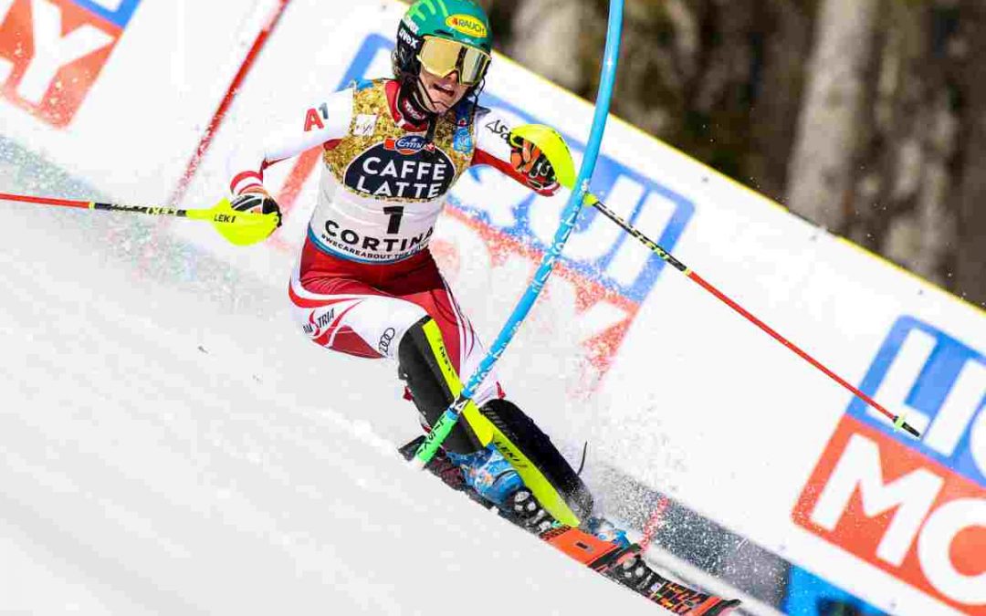 Liensberger oro in slalom a Cortina, Irene Curtoni 18^