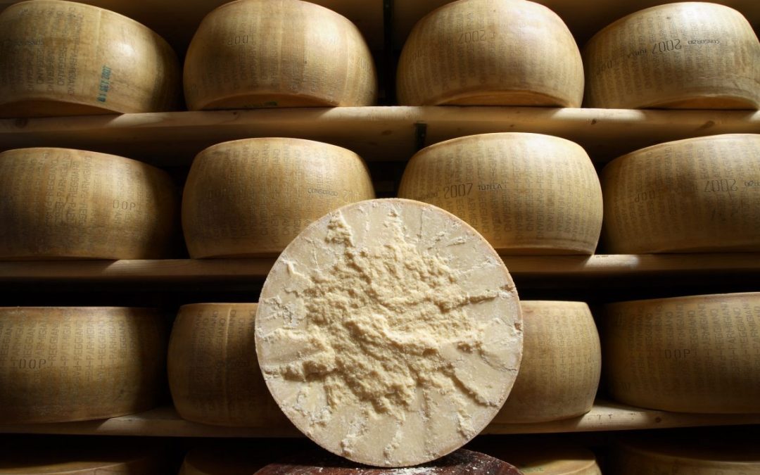 Parmigiano Reggiano, nel 2020 +7.9% vendite in Italia, +10.7% all’estero
