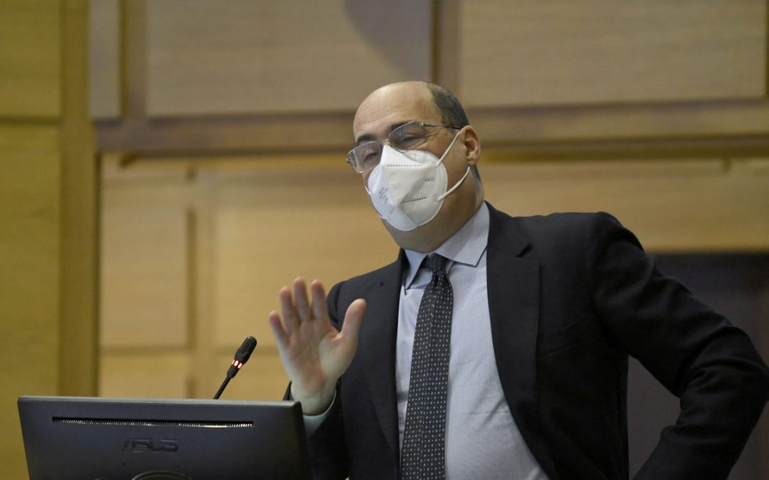 Covid, Zingaretti “Salvini rischia di portare l’Italia fuori strada”