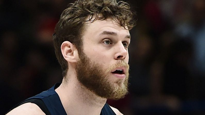 Sconfitta per New Orleans, Nets e Knikcs a valanga