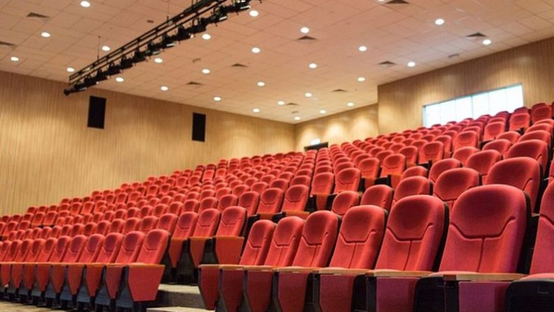 Franceschini “Il 27 marzo riaprono cinema e teatri in zona gialla”