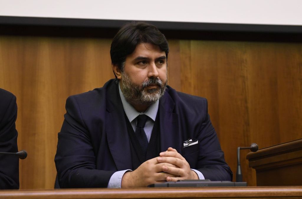Covid, Solinas “Test e tamponi a chiunque arrivi in Sardegna”
