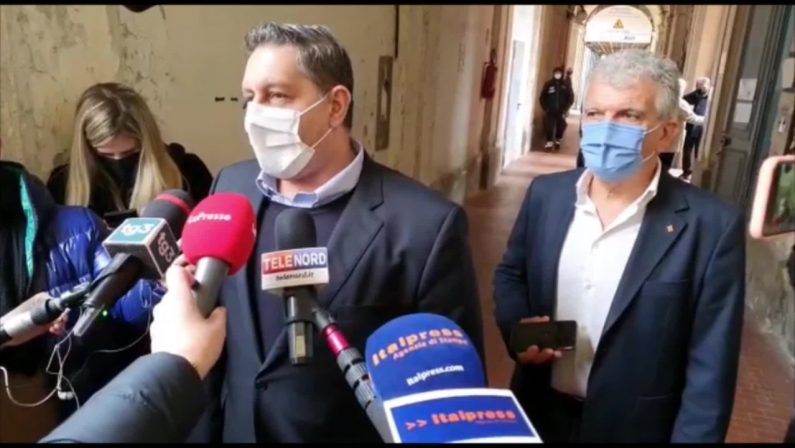Liguria, Toti “Fare in fretta per immunizzare over 80”