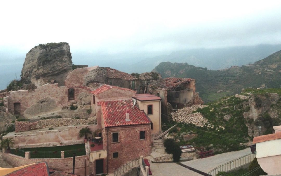 Vista dal paese di Bova, al centro dell'area grecofona della Bovesia (Foto Donata Luiselli)