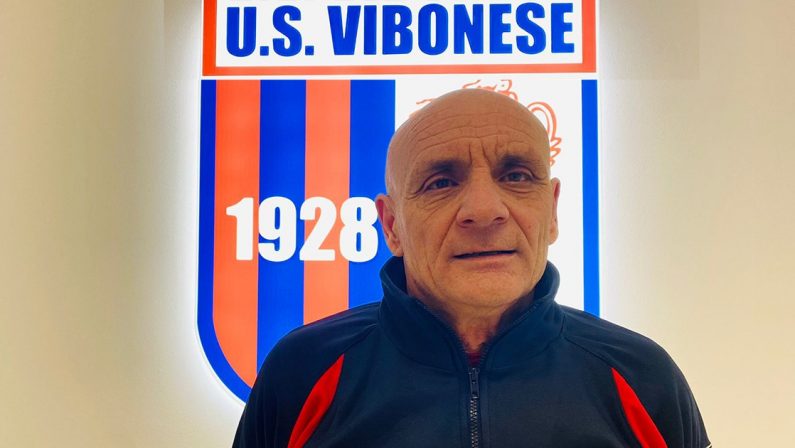 Serie C, ufficiale il cambio di panchina nella Vibonese, arriva Giorgio Roselli