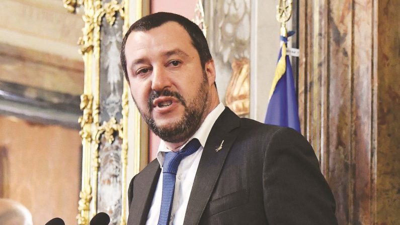 Le acrobazie di Letta e Salvini in attesa che Mario il timoniere salvi il Paese