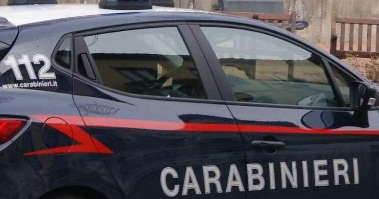 Furto in gioielleria, coppia bloccata e denunciata dai carabinieri di Dentecane
