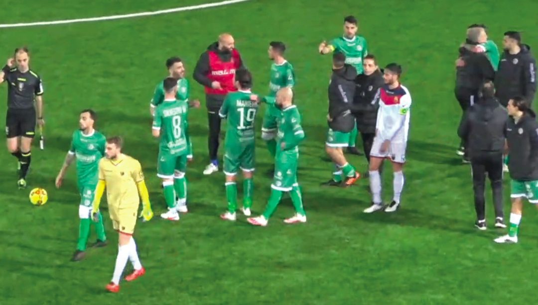 Avellino, dieci e lode nel derby