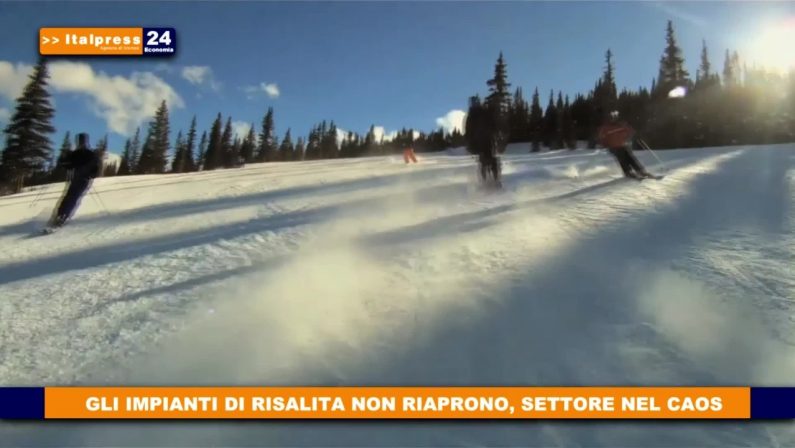 Gli impianti di risalita non riaprono, settore nel caos