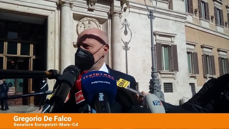 De Falco “La priorità è fermare la circolazione del virus”
